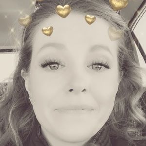 Meet your Posher, Lindsey